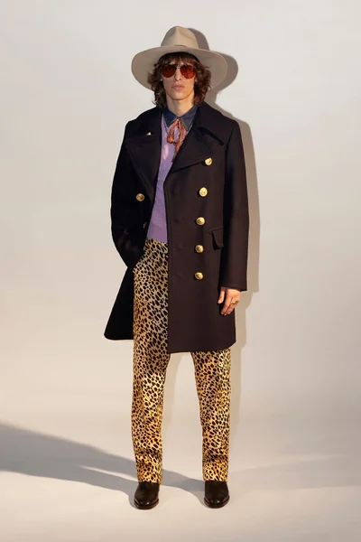 Look 2